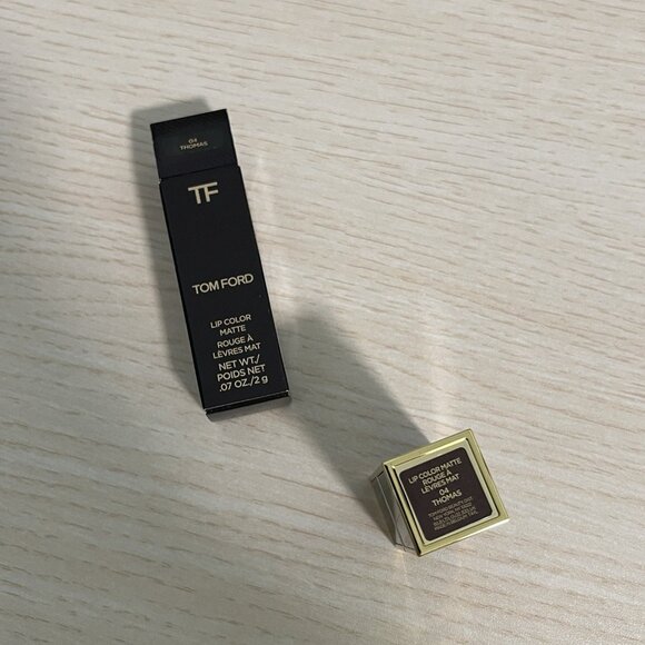 Tom Ford NEW Lip Color Matte Lipstick in 04 Thomas 2G - Picture 4 of 7